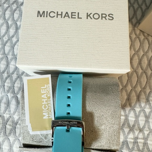Michael Kors Janelle Watch Silver MK Logo Dial Aqua Blue Sili… NIB - Picture 4 of 13